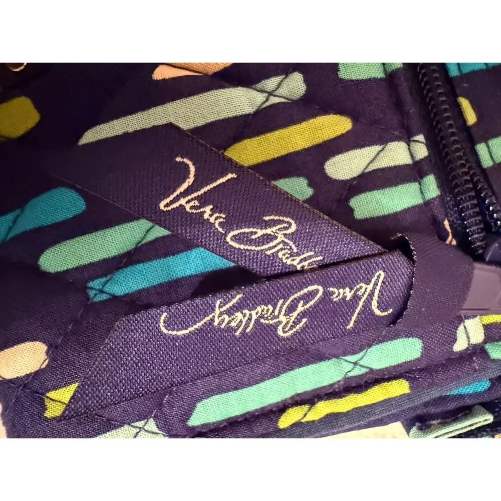 New with tag Vera “Katalina Showers” Front Zip Wallet Wristlet.
